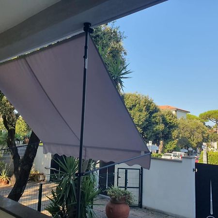 Lecci Al Mare Apartment San Vincenzo Exterior photo