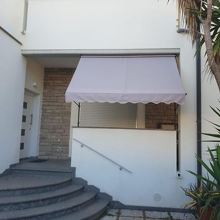 Lecci Al Mare Apartment San Vincenzo Exterior photo