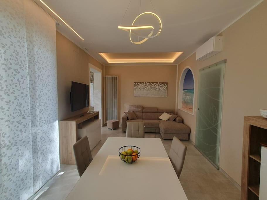Lecci Al Mare Apartment San Vincenzo Exterior photo